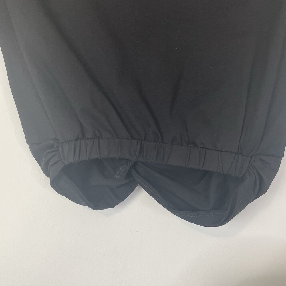 Petal & Pup Black Crop Top - Picture 7 of 12